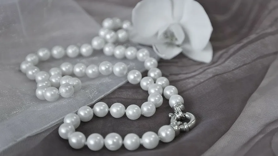Pearls Material